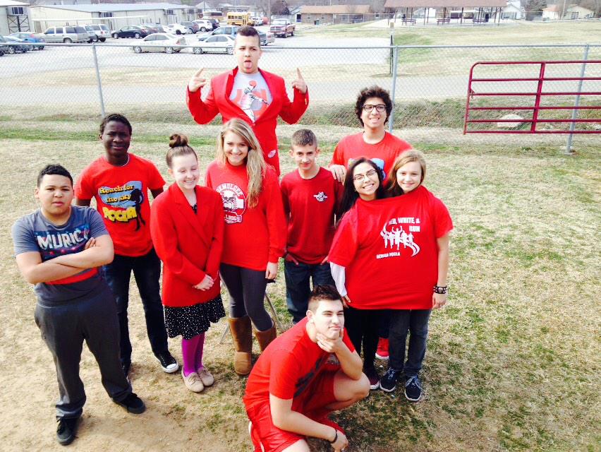 DewarFCCLA's tweet photo. #RedOutForFCCLA #FCCLAWeek #FCCLAMemberVid @okfccla_n4 @NationalFCCLA http://t.co/lRf61kx9NQ