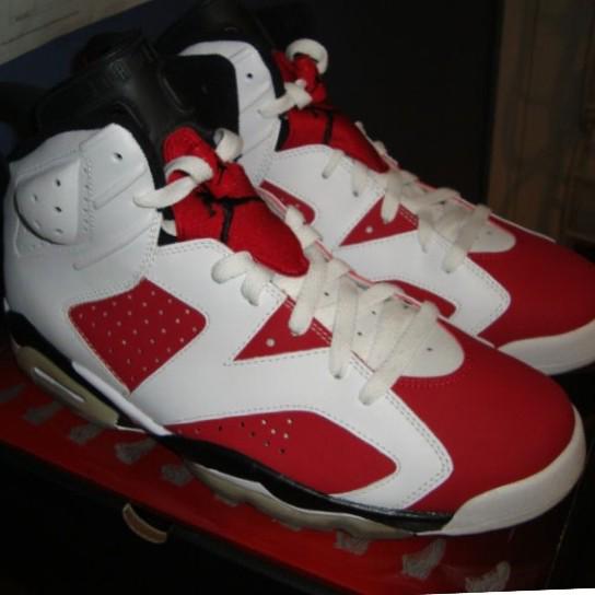heatonfeetz's tweet photo. Selling these Carmine 6s! 
Dm and follow if interested! http://t.co/WCkAqnycmF