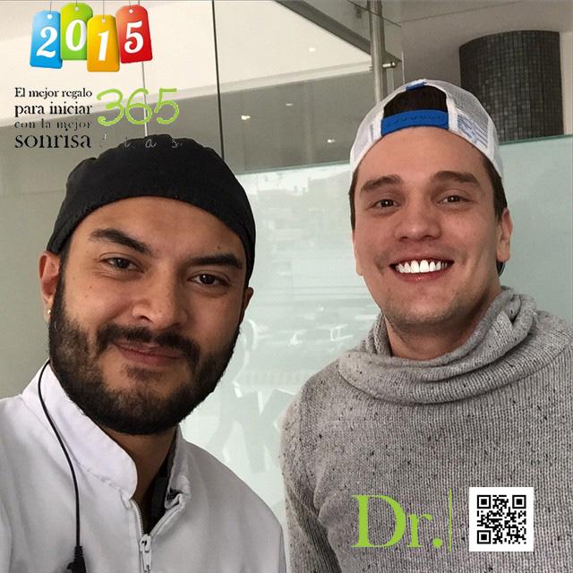 dr_alexllanos's tweet photo. Deja que la risa y la alegría cambie tu mundo en estos #365días con la mejor sonrisa http://t.co/z1rM4taKjn http://t.co/YDjMRYqvo8