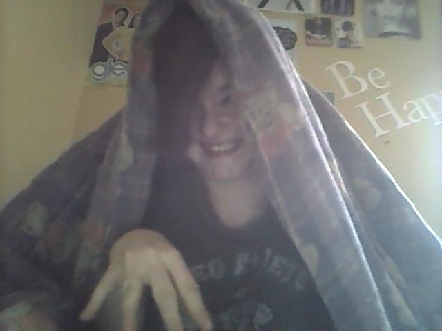 MelancholyMango's tweet photo. When Tyler favorites your tweets and you turn into Quasimodo the Sith lord http://t.co/okWD12oDCO