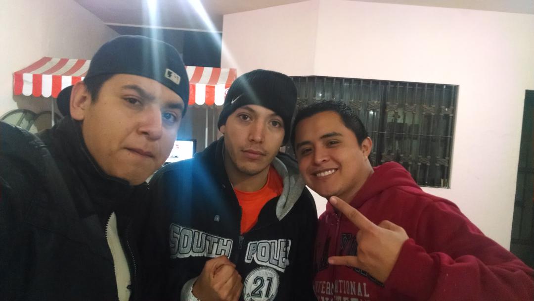 frankerviti's tweet photo. Con los buenos compás #mty #bros @_snuppy08  @jesusmorales28 @Tavo_1940 http://t.co/tAcjz03Ax8