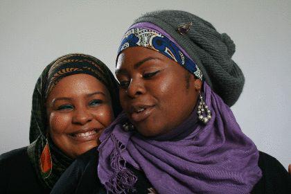Freedom_Beat's tweet photo. .@Freedom_Beat interview part II w/ @PoeticPilgrim. Article by @C_Jaded #nomorewar #ChapelHill http://t.co/gi1zVCi9r7 http://t.co/qpS9Fdnu5t