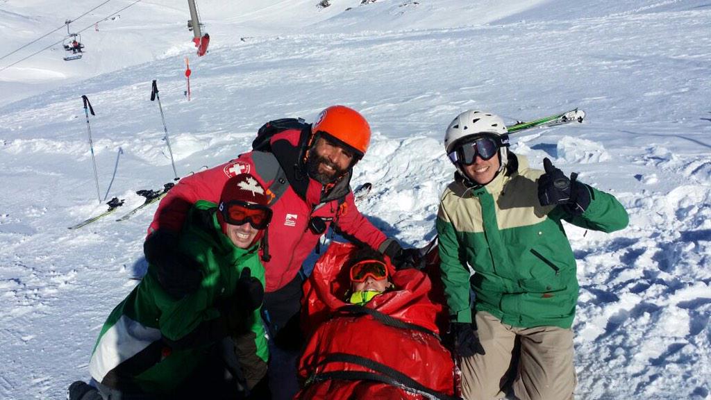 tadeomm's tweet photo. Hoy hemos conocido a nuestro guía espiritual; él nos enseña el camino @RafaLomana @javimmelgarejo http://t.co/ytdUKcnhvx
