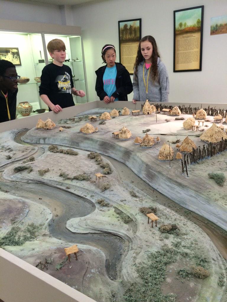 Mrs. Smith tweet media