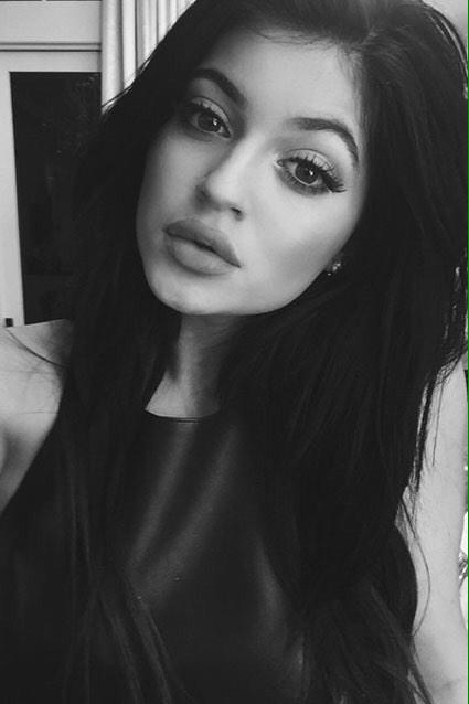 <a href="/perfectfauxox/">Azzy✨</a> #wcw #wce my babygirl ❤️😘❤️😍💏❤️😍😘💜💙