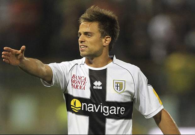 SerieATotal's tweet image. 30' Red card! #Galloppa sent off after receiving 2nd yellow! #Parma down to 10 men. Still 0-0 vs. #Chievo. #SerieA