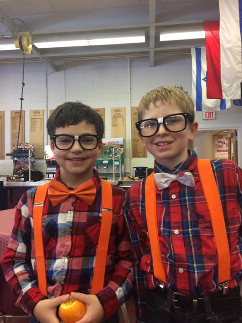 CommunityMPH's tweet image. Twin day at MPH!