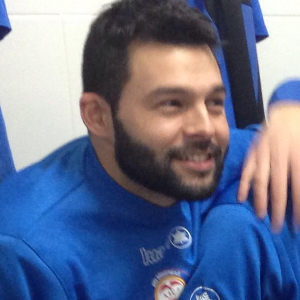 hugo14sitio's tweet photo. En busca de la Novena, para dedicársela al gran Pistolitas @jmfs88
Eres de los nuestros!
#SiempreTato http://t.co/3M46UgfeTj