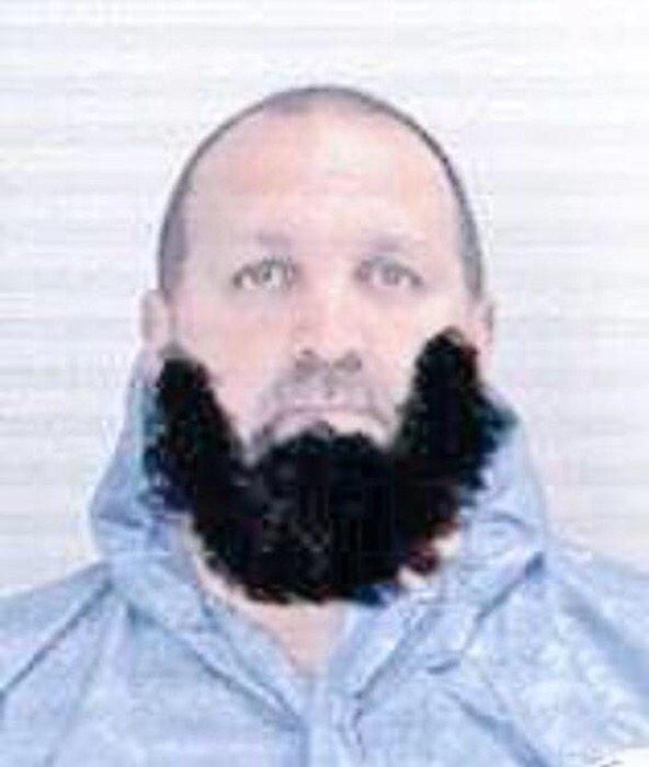 il_versetto's tweet image. Imagine how much different the american news would be like if only the killer looked like this #ChapelHillShooting