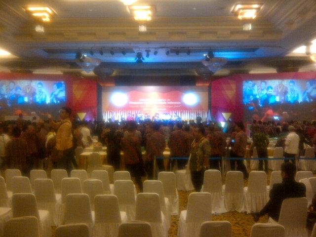 Selamat kanda @Bahlil_Lhd sbg Ketum HIPMI periode 2015-2018. Bantu kami kanda menjadi kader pengusaha setangguh kanda