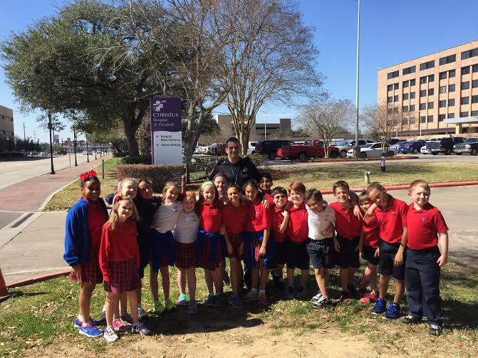 teachtx77702's tweet photo. @KSBJ Fourth Graders Changing the World by sharing God's word. #lovethatsticks #stannebeaumont http://t.co/LHJFxR1wS0