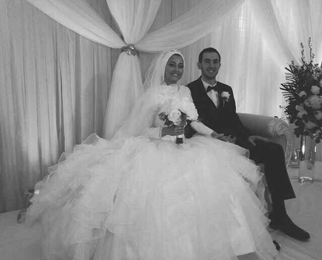 mainotmyy's tweet image. They had just gotten married! They had their whole lives ahead of them smh this breaks my heart #ChapelHillShooting