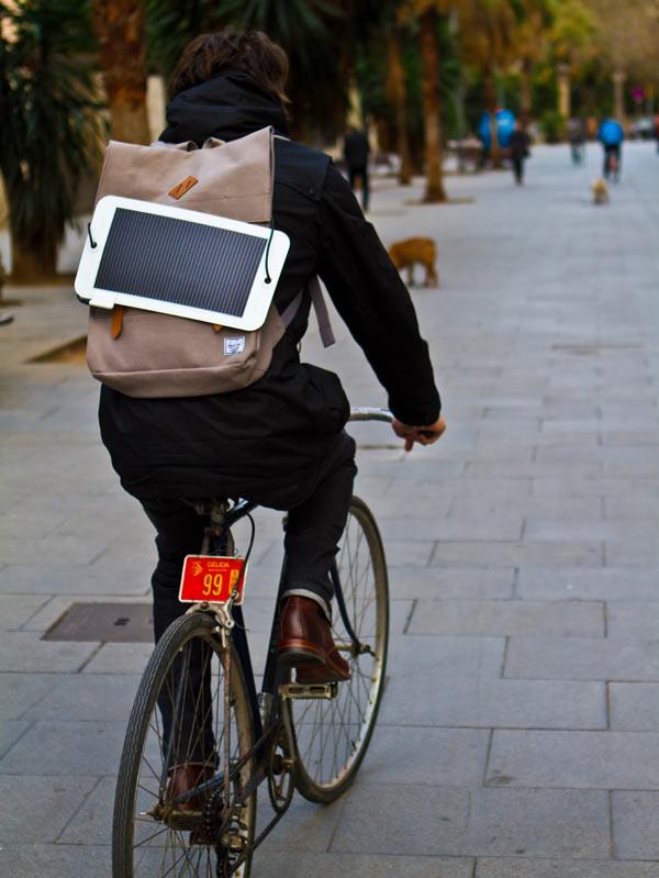 ClimateStore's tweet image. Free yourself from the grid! Charge your smartphones and tablets as fast as a wall outlet bit.ly/1DhJ1x4