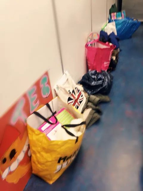 Tassen vol creativiteit! Toelatingen voor atelierklas <a href="/markenhage/">markenhage</a> zijn in volle gang. Aanmelden tot 24 februari 2015.