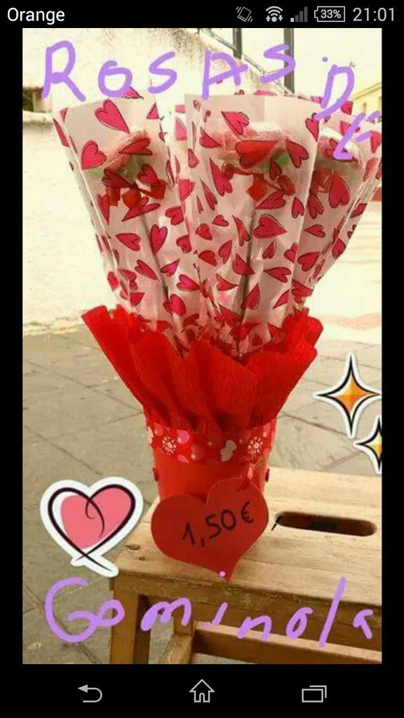 churrikiosko's tweet photo. Desde mañana y hasta el sábado las rosas de gominolas por San Valentín. Pásate por la tuya..un detalle muy económico http://t.co/r7YjKk5B7t