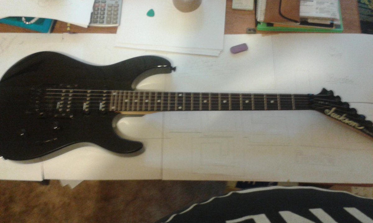 ill_billys's tweet photo. Rusty "The Reverend of Rock" from The M.I.B.'s main Axes.
*USA Custom body Fender Stratocaster
*Jackson Performer pro http://t.co/6OwWxdPuWC