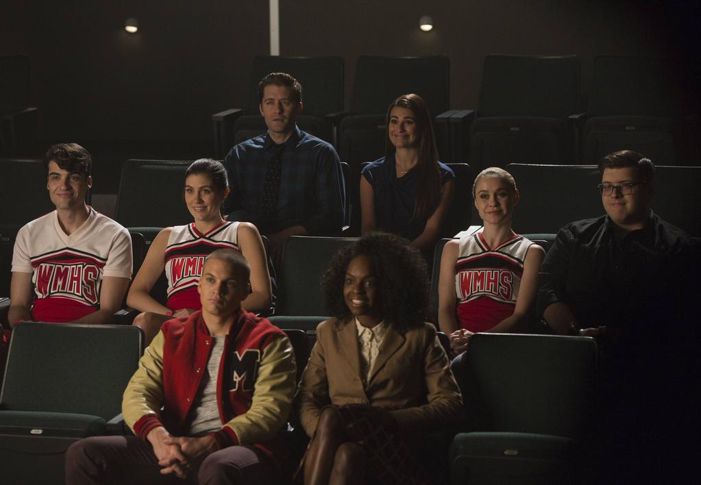 BoBecNews's tweet photo. [PIC] Still with @becbecbobec on Glee 6.10 "Child star" #kittywilde #beccatobin http://t.co/8lPa6biRvV http://t.co/2ipZfoGT77