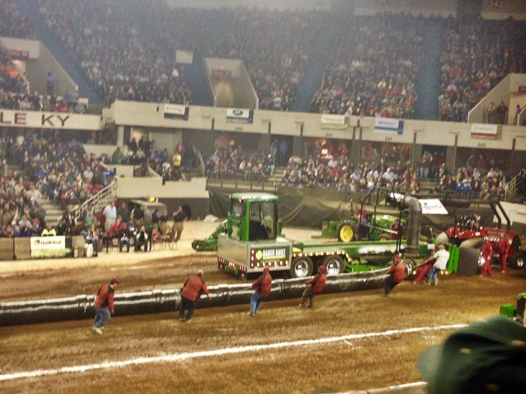 CelesteChockley's tweet photo. The real heroes of National Farm Machinery Show: the tube pullers @SyngentaUS #NFMS15 http://t.co/yaQdE7t6Q8