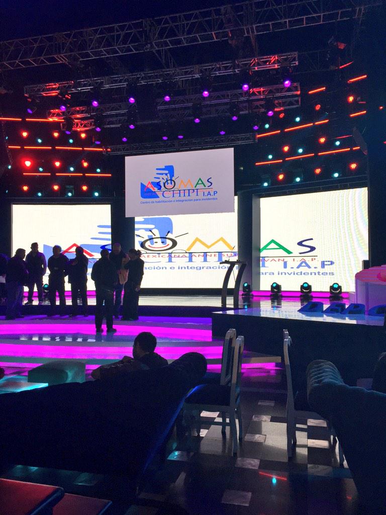 DaveEsparza88's tweet photo. Ya en la subasta #TelevisaDeportes #Bécalos #Chipi #Asomas http://t.co/2zVKLTdqBK
