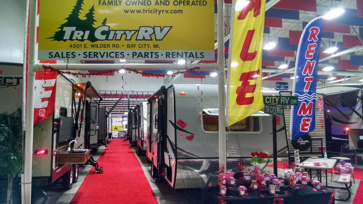 TriCityRV's tweet photo. We are ready for the RV Show at the @BirchRunExpo! Doors open @ 2PM tomorrow! #tricityrv #Fallcampershow #camp http://t.co/L3O8AzWaDH