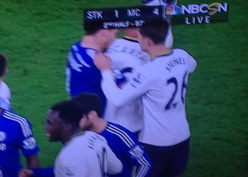 Luis Suarez pani needuse peale: Ivanovic hammustas McCarthyt?