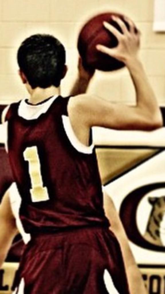 notCadeCarlson's tweet photo. #Arms #Curls #Amy #ILift http://t.co/xewm652Vyh