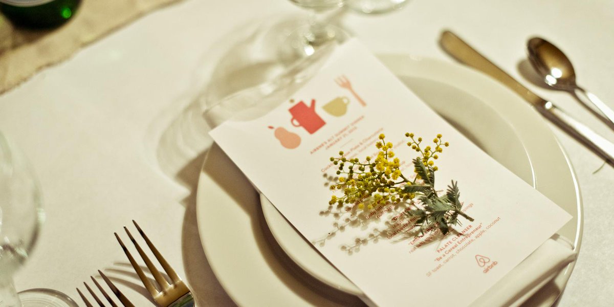 Airbnb's tweet image. Our time at #AltSummit was about the details, inspiring creatives to make #OneLessStranger: abnb.co/DedR5U