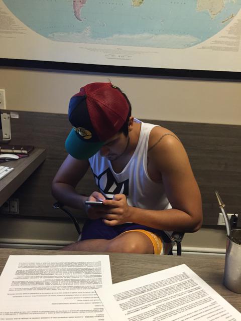 centraldoluan's tweet photo. Mas olhaaaa quem ta aqui... Tome! #ClaudinhaELuanRespondem http://t.co/kwFABtqWj8