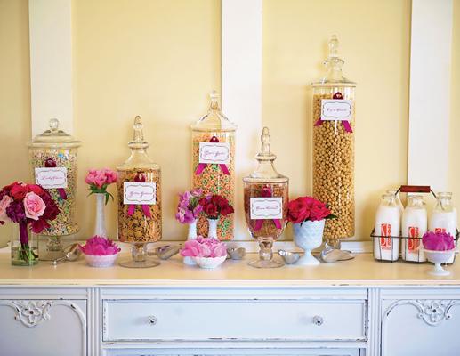 theknot's tweet photo. 15 fun ways to spice up your reception menu http://t.co/3JhM492vme http://t.co/yIjbI3oUKA