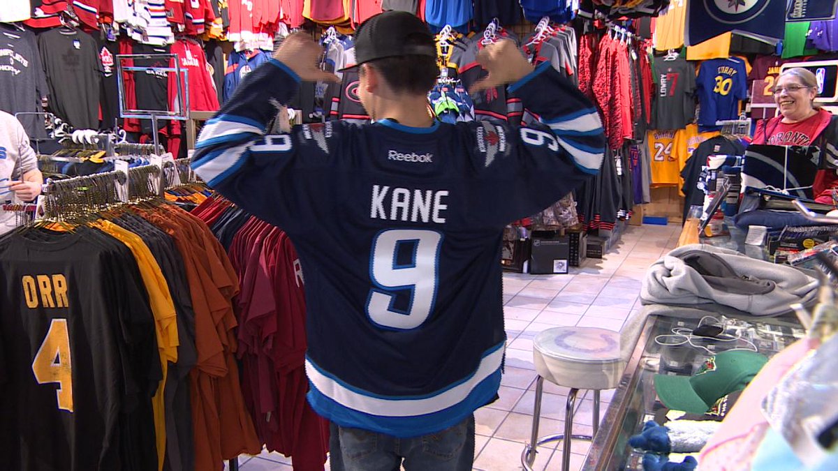 CBCManitoba's tweet photo. TAKE OUR POLL: #NHLJets or #Sabres Which team won the #KaneTrade deal? http://t.co/C7KpjZkNfj
#cbcmb @BuffaloSabres http://t.co/UOh5r20T0z