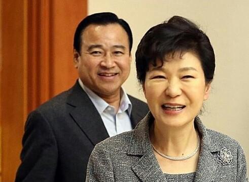 seojuho's tweet image. 부정선거와 공약사기도 모자라 역대 총리 후보자들의 비리를 합친 것 보다 더 많은 비리투성이, 사상 최악의 총리 후보 이완구 인준 절차를 끝내 강행한다면 박통과 새누리당은 국민들의 강력한 저항에 직면하게 될 것!