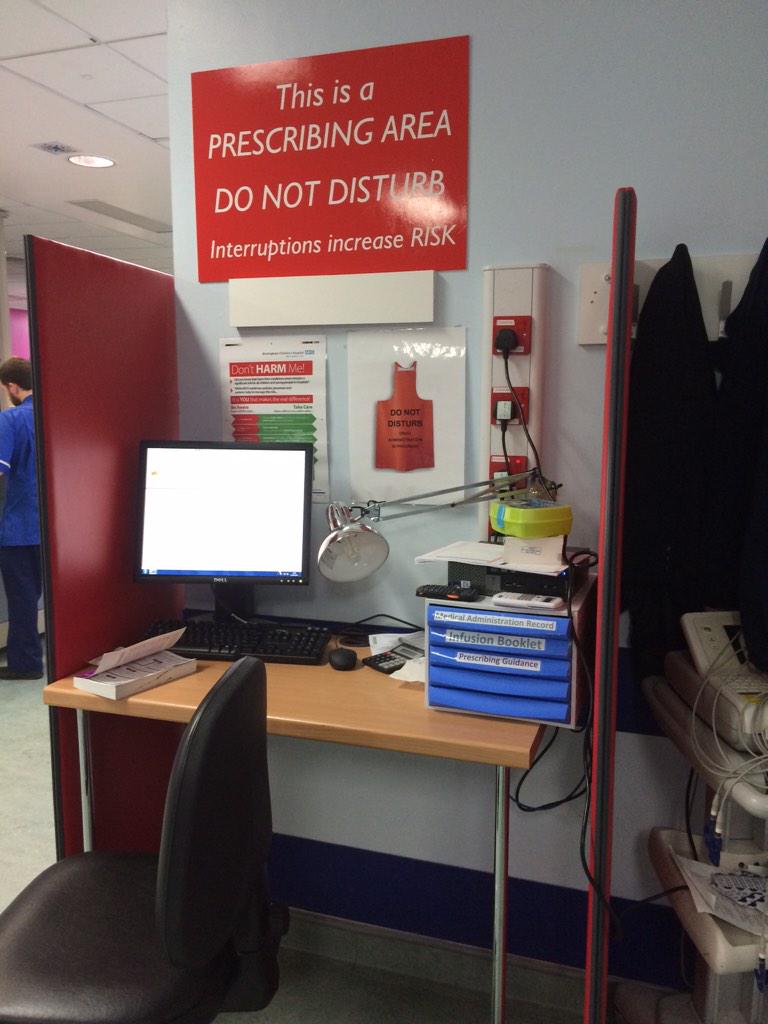 ClareBosanko's tweet photo. @t_odbert @ClinicalHF @MartinBromiley @stemlyns check out this at Birmingham Children's PICU http://t.co/QGCw677fvD