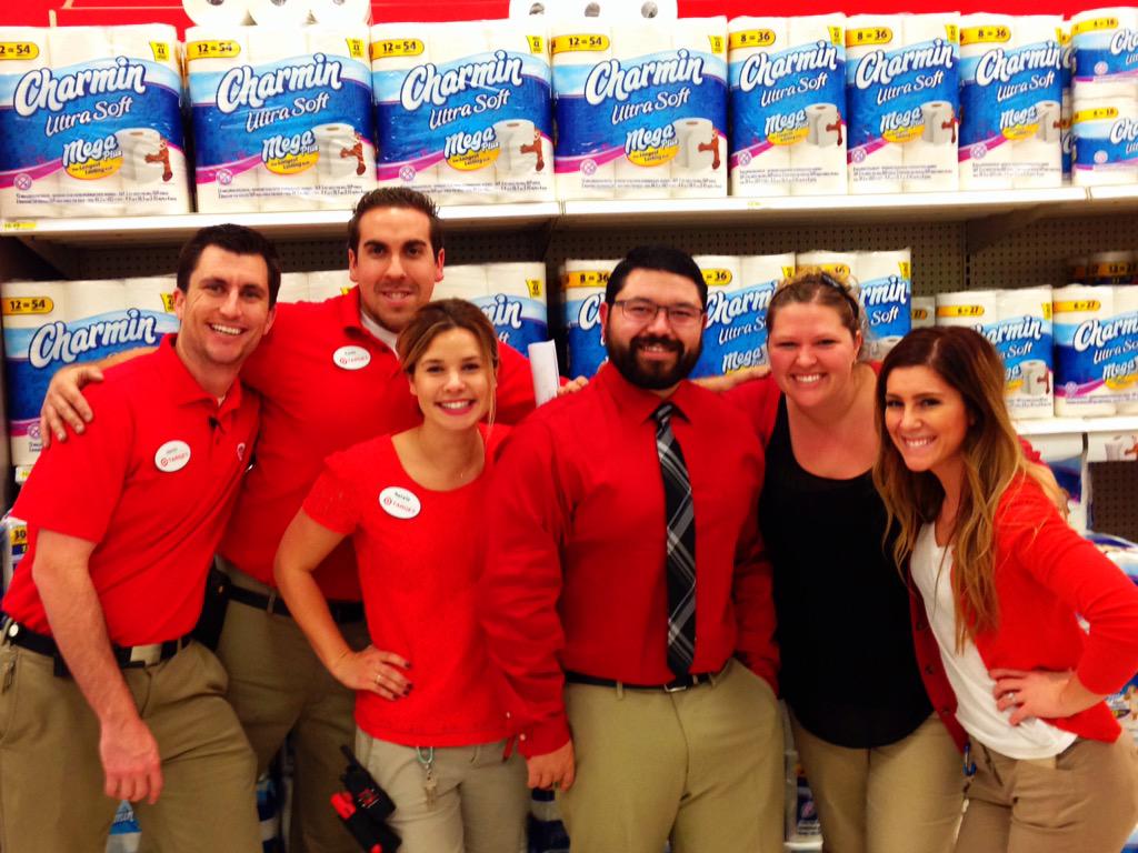 NatalieNicora's tweet photo. Building D207 TL bench! #yearoftheTL #T0289 #talentdevelopment @megmichellehans @MrsJamieBlanco @abelsohn http://t.co/qAVWe5LM9P