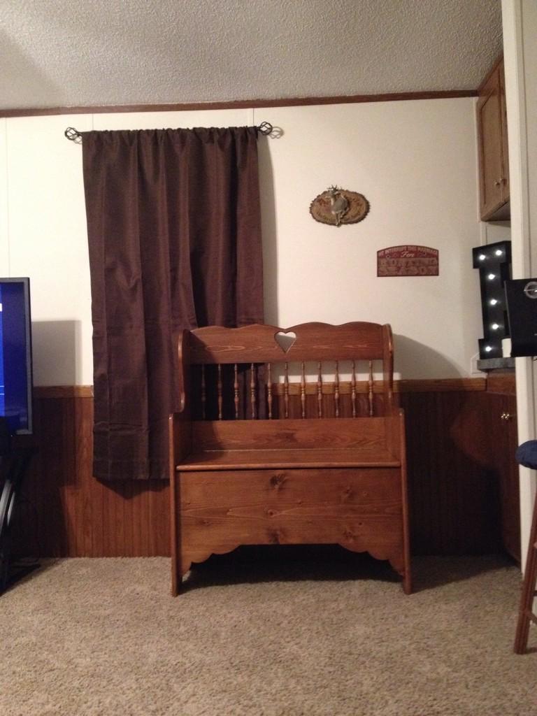 ashleyonthe's tweet photo. Finally got our curtains up😬 http://t.co/X3eXOvb2l0