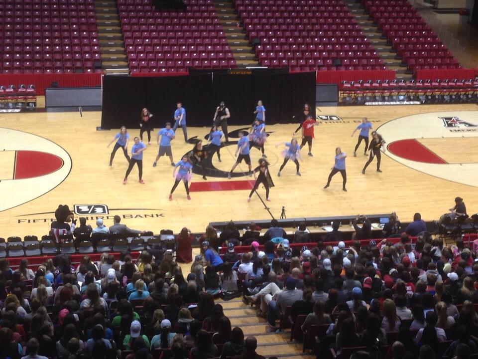 CincyDM2015's tweet photo. @CDMMoraleTeam killed it by kicking off the variety show! Watch them again at #CDM15 THIS weekend! http://t.co/kdiDUb0FUC
