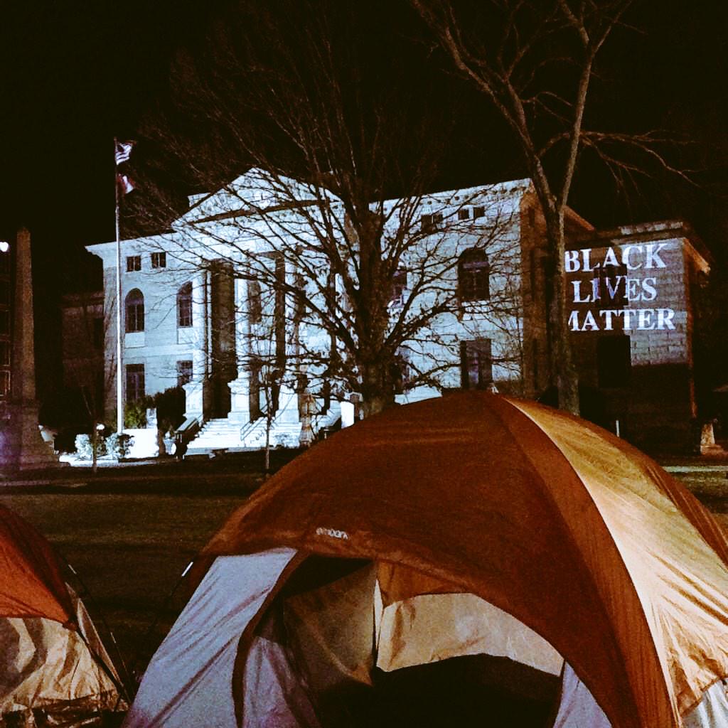 ATLOrganizing's tweet photo. Happening now in #KevinDavisSquare (formerly Decatur Square). #SleepOutATL #Justice4KevinDavis #BlackLivesMatter http://t.co/E9q0XO5OJF