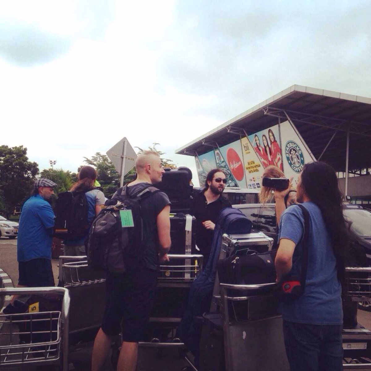 Yeeey "<a href="/JakCloth/">JakCloth</a>: Welcome Dragonforce to Cengkareng...:) "