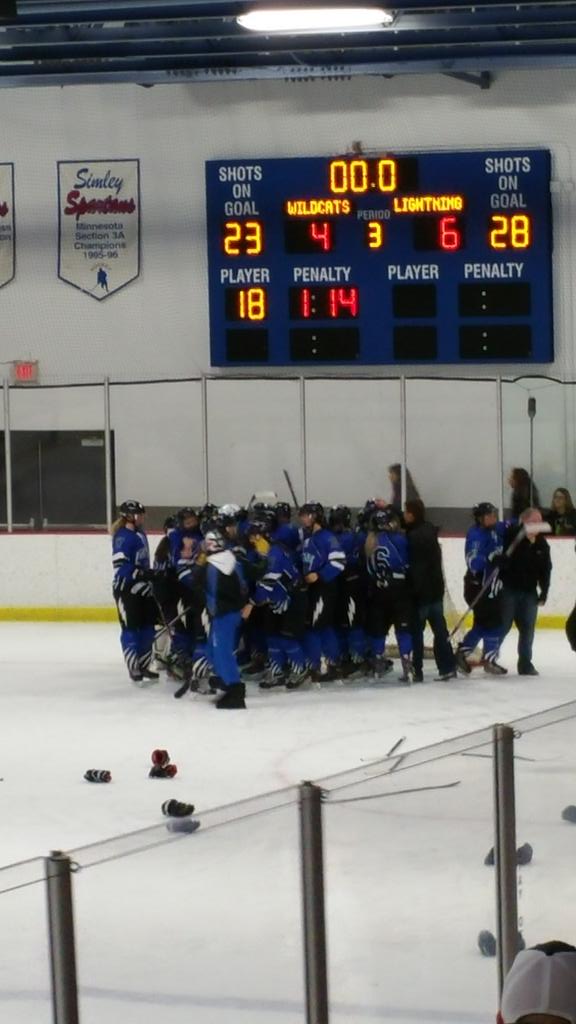 S_Stevensnon22's tweet photo. So happy for @EVHSAthletics #EVGH Can't wait to work with you at the state tourney!! http://t.co/OEIDc20Qjj