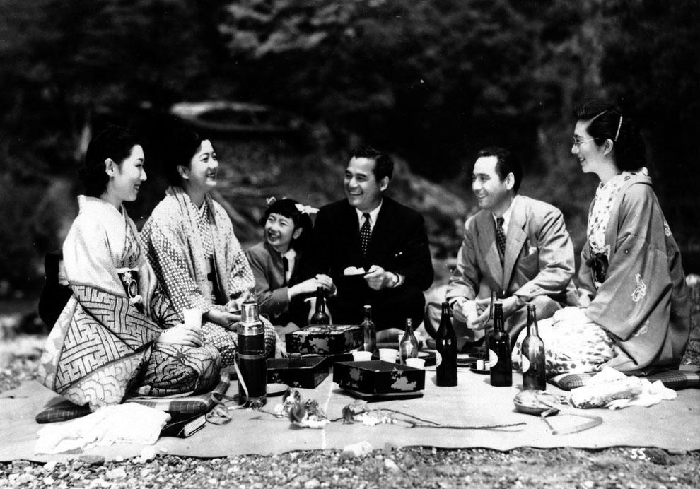 森脇清隆 K Moriwaki 京都文化博物館フィルムシアター 近代文学と映画 本日12日と14日は 細雪 1950 谷崎潤一郎 細雪 の初映画化 花井蘭子 轟夕起子 山根寿子 高峰秀子が四姉妹 戦前の関西の豊かな家庭の風俗が描写されるが 続 Http T