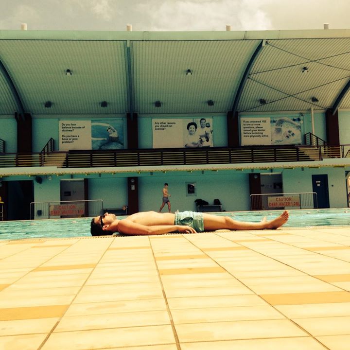 Singapore Day 4: I burnt my shoulders badly on day 3 so I wisely decided to go to an outdoor pool. Error. More burn.