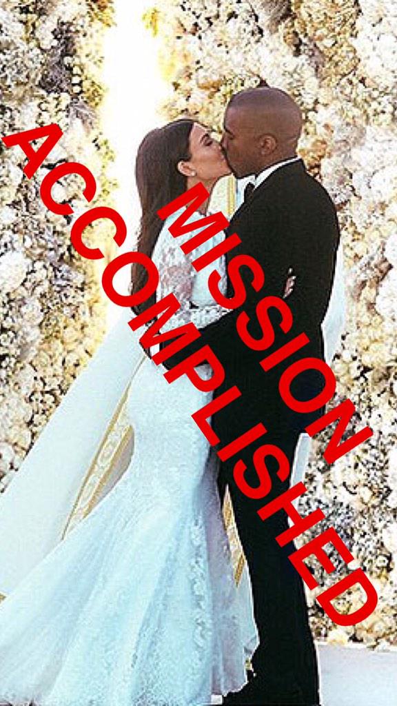 EdevardHvide's tweet photo. When Kanye said, 
"One day I’m gon' marry a porn star
We’ll have a big-ass crib and a long yard" http://t.co/H6LK51t288