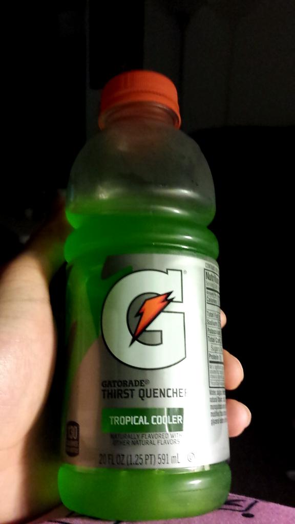nmcaspen's tweet photo. @jonathanrolsen the good green Gatorade jon o. #cucumberisgross http://t.co/gH6Is0mPBP