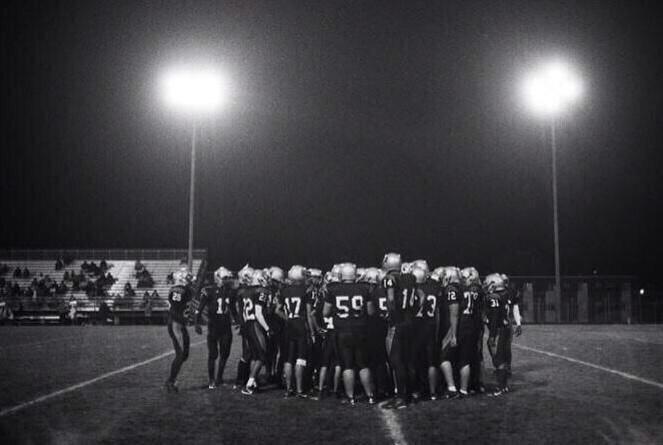 Nunya_Group's tweet photo. Retweet if you're missin' them Friday night lights 🏈 http://t.co/GQyrALpcBQ