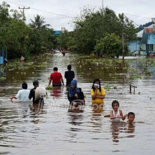 #Respect :) RT <a href="/Baya_minari/">PrincessRock♬</a>: <a href="/Vierratale/">VIERRATALE</a> #PrayForBulungan #PrayforKaltara #BulunganJugaIndonesia