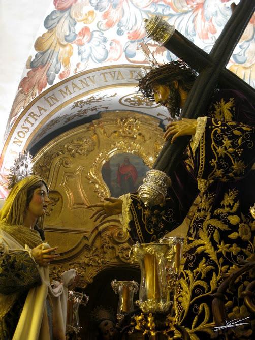 cdsja_es's tweet photo. Hoy recordamos a la Verónica, santa mujer que secó la cara de Cristo camino del Calvario. Foto de @santafazcordoba. http://t.co/GjpMKU3Q0v