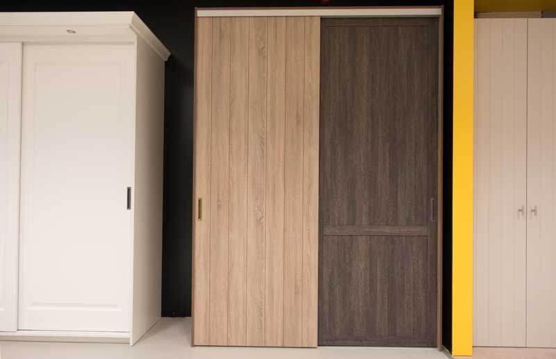 Rommelige zolder? Dan heeft BAKO deze maand een mooie actie voor jou. bako-urk.nl/schuifkasten-o…