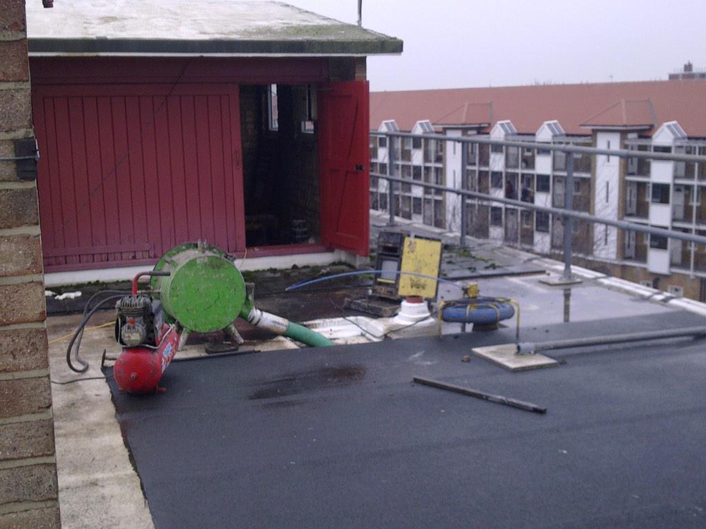 Drainline's tweet photo. Experts in #drainrelining EVEN ON ROOFTOPs!! #Rooftop #relining #drains #Dorset #Hampshire #Southwest at @Drainline http://t.co/81QBmXs8z3