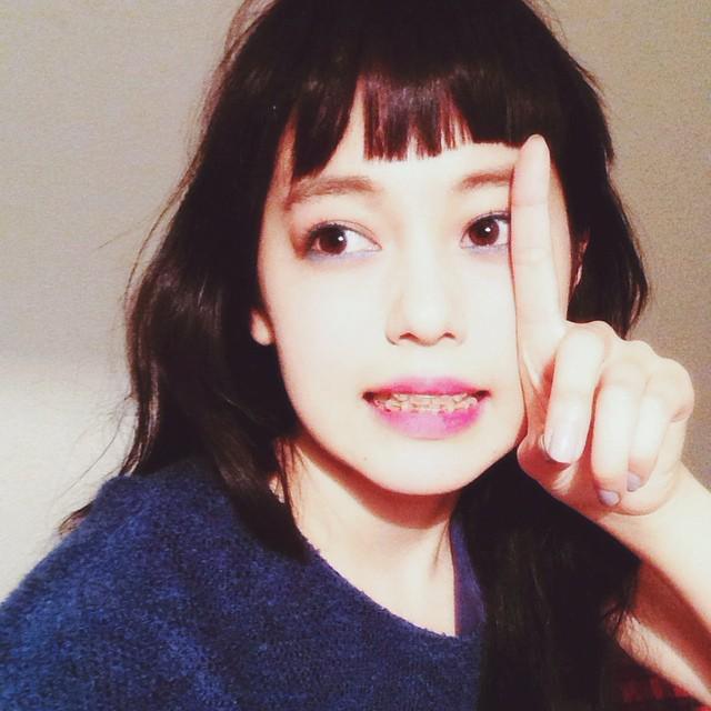 青柳 文子 最近よく聞かれるのですが この オン眉 は前髪ウィッグです Http T Co G0z0jpejj5 Http T Co Wbjd5yitve Twitter