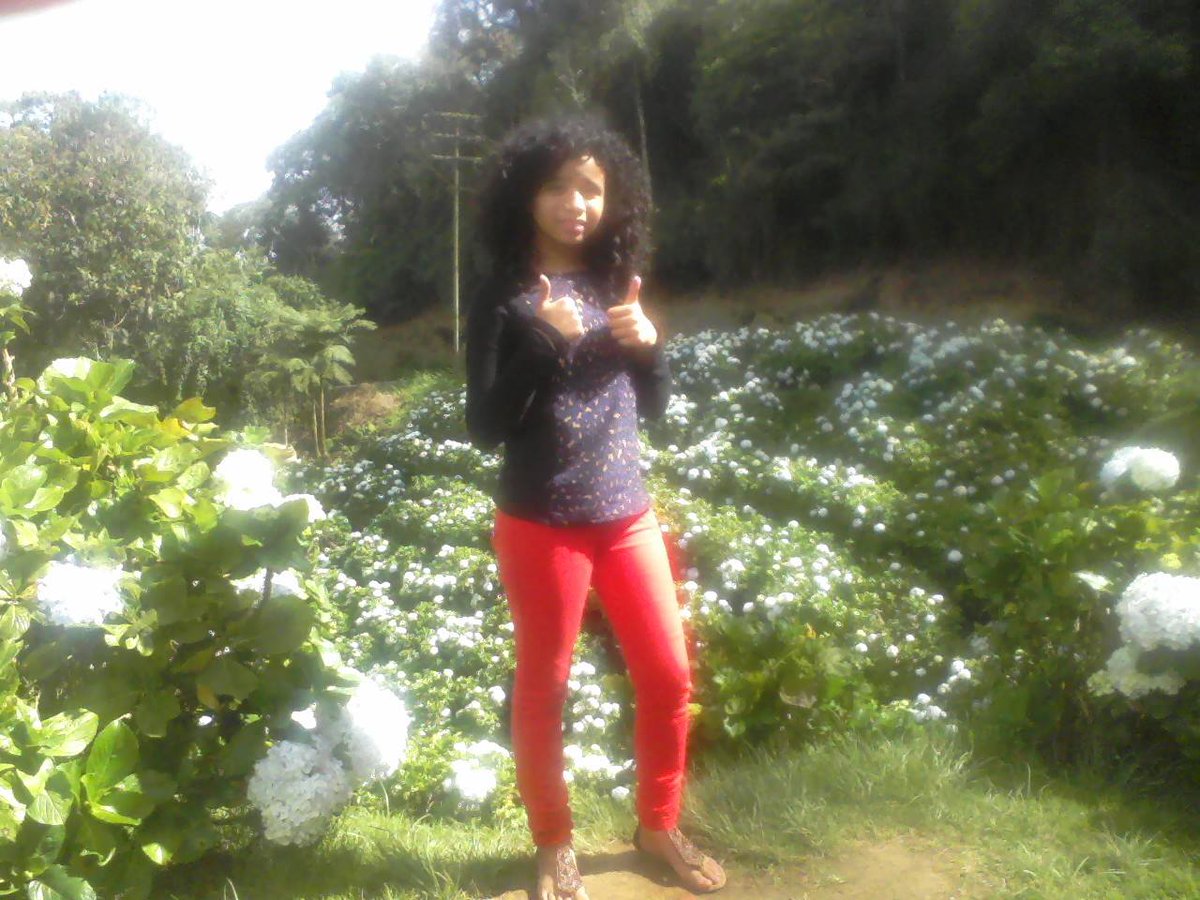 ovicar's tweet photo. felicitaciones por tu cumple hija dios te vendiga
te quiero hija eres mi adoracion http://t.co/6E5yoEQuoR