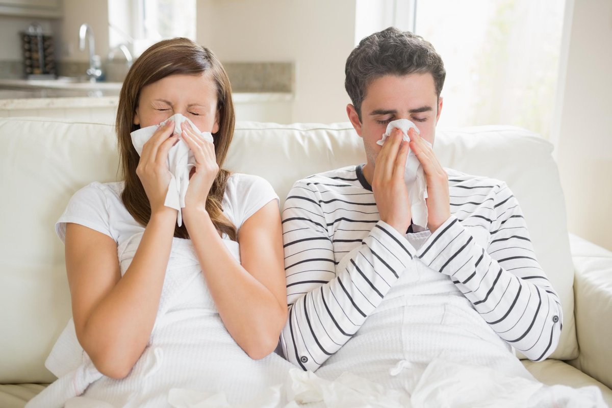 NHSuk's tweet photo. Feeling unwell? Get #EarlyAdvice on winter illnesses and information on accessing services: http://t.co/SoBthtqHtX http://t.co/r2oj95YgPQ